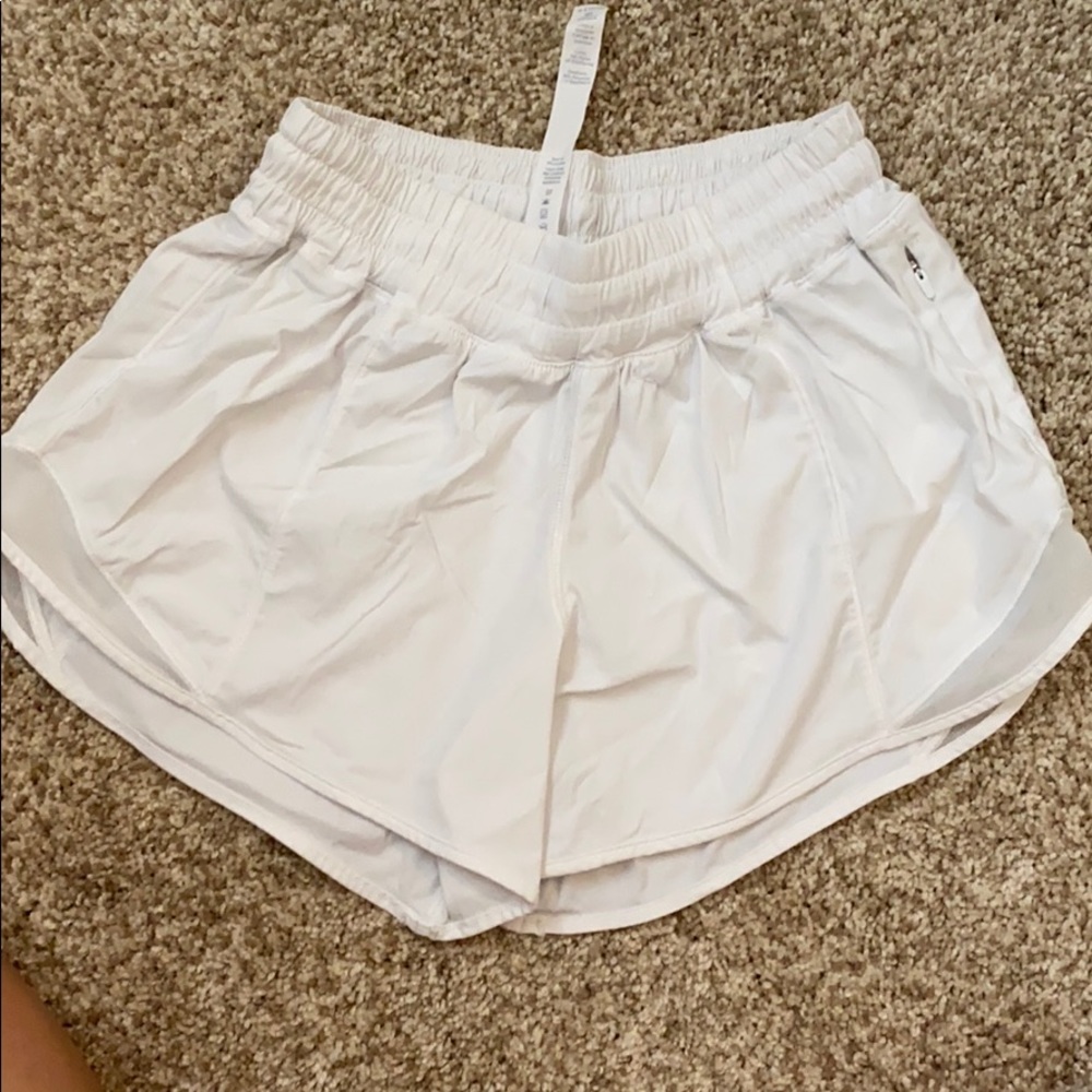Lululemon Shorts size 4 Tall